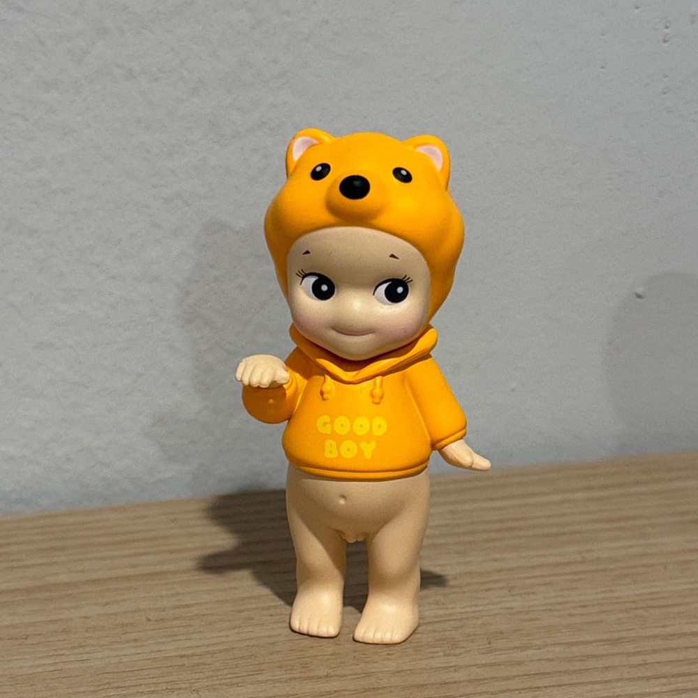 Yellow Dog Time series Lucky Sonny Angel